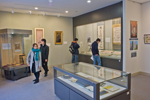 The interior of the current-day Exhibition Room (Photo by Satoru Inoue)