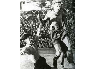 1951（昭和26）年、1948年ロンドンオリンピック優勝のスウェーデンチームの中核をなしたヘルシングボーリュが来日。