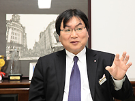 Tatsuhiko Adachi