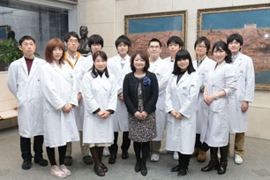 Prof. Hideko Kanazawa and students