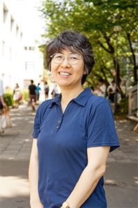 Chikako Kashiwazaki, Professor, Faculty of Economics, Program Coordinator
